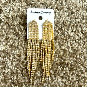 Chandelier earrings
